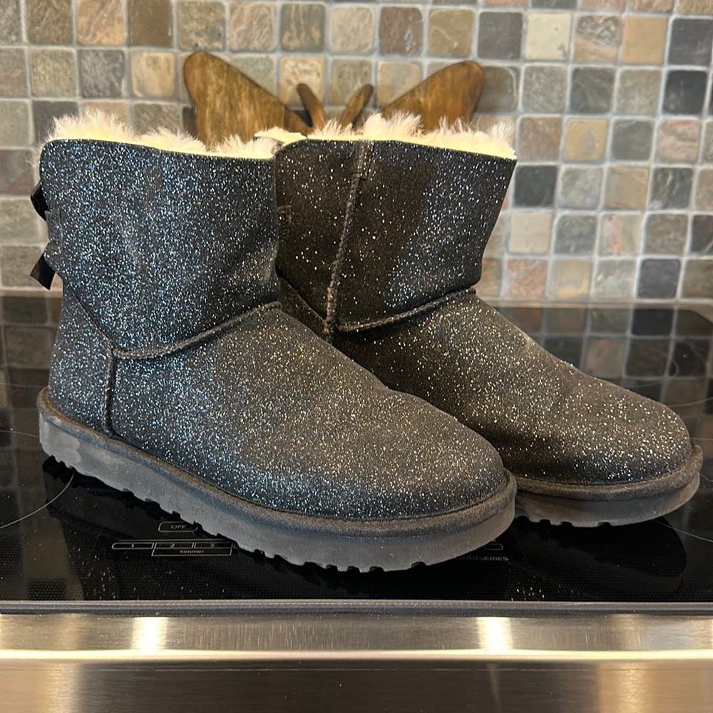 UGG Bailey Bow *GLITTERED*